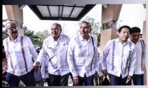 El secretario de Gobernación y gobernador con licencia Adán Augusto López Hernández, junto con el líder de Morena, Mario Delgado  también promovió en Tabasco la consulta popular a favor de AMLO 