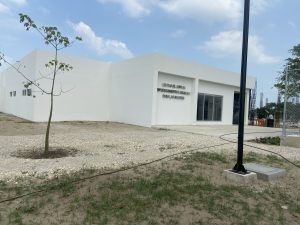 Carlos Manuel Merino, gobernador sustituto engañó a las tabasqueñas con falsa inauguración del Centro de Justicia, inconcluso y sin funcionar.