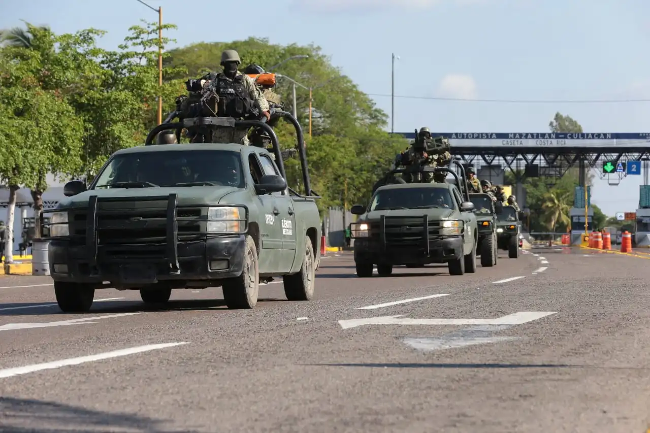 Aumentan retenes de la SEDENA Y GN en carreteras de Tabasco ...